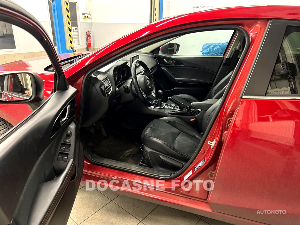 Mazda 3, 2017 - pohled č. 3