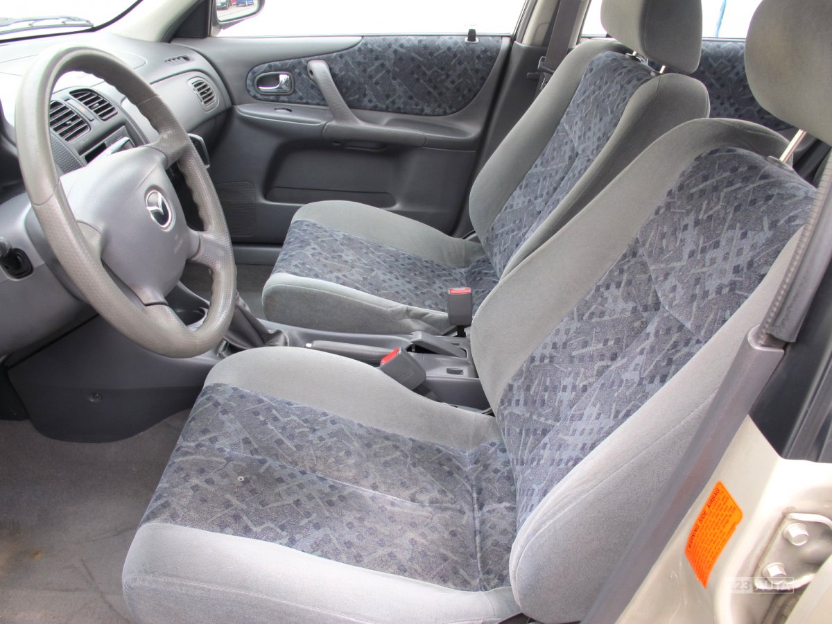 Mazda 323, 2000 - pohled č. 11