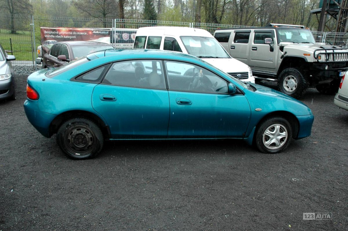 Mazda 323, 1995 - pohled č. 6