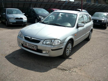 Mazda 323, 2000 - pohled č. 2