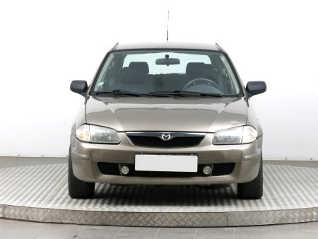 Mazda 323, 2000 - pohled č. 2