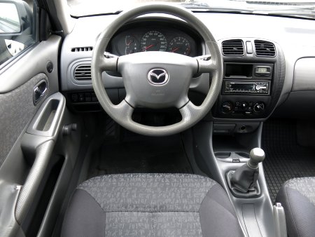 Mazda 323, 2000 - pohled č. 9
