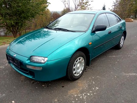 Mazda 323 1,8i Serviska Top Stav!