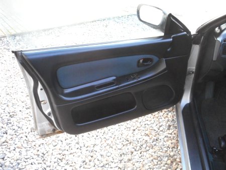 Mazda 323F, 1998 - pohled č. 6