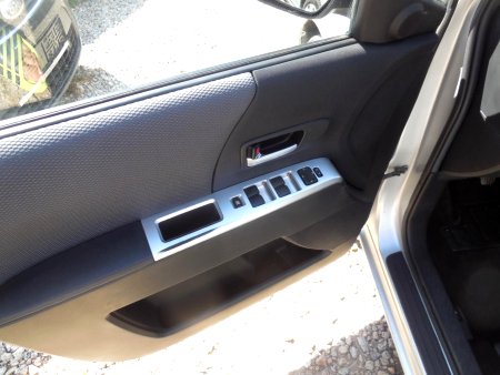 Mazda 5, 2007 - pohled č. 6