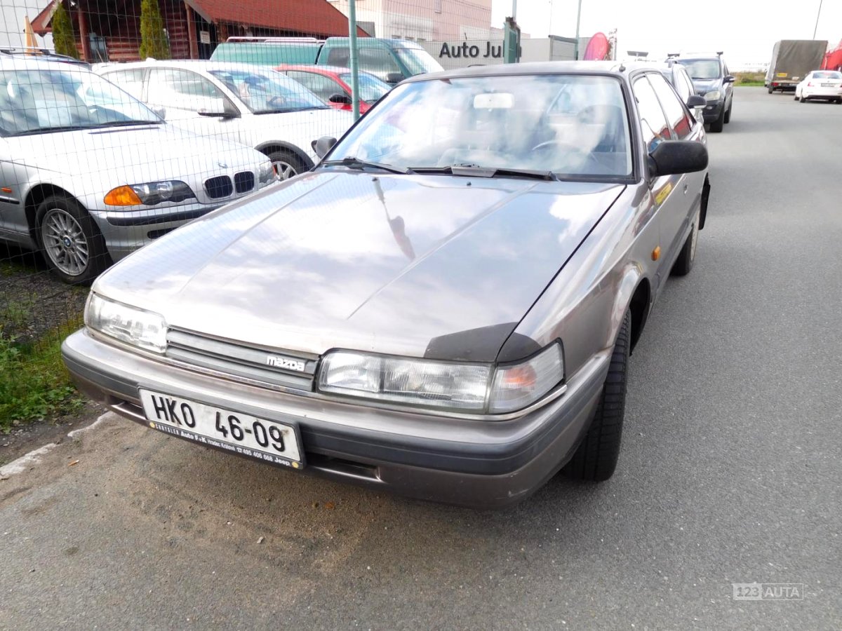Mazda 626, 1990 - celkový pohled