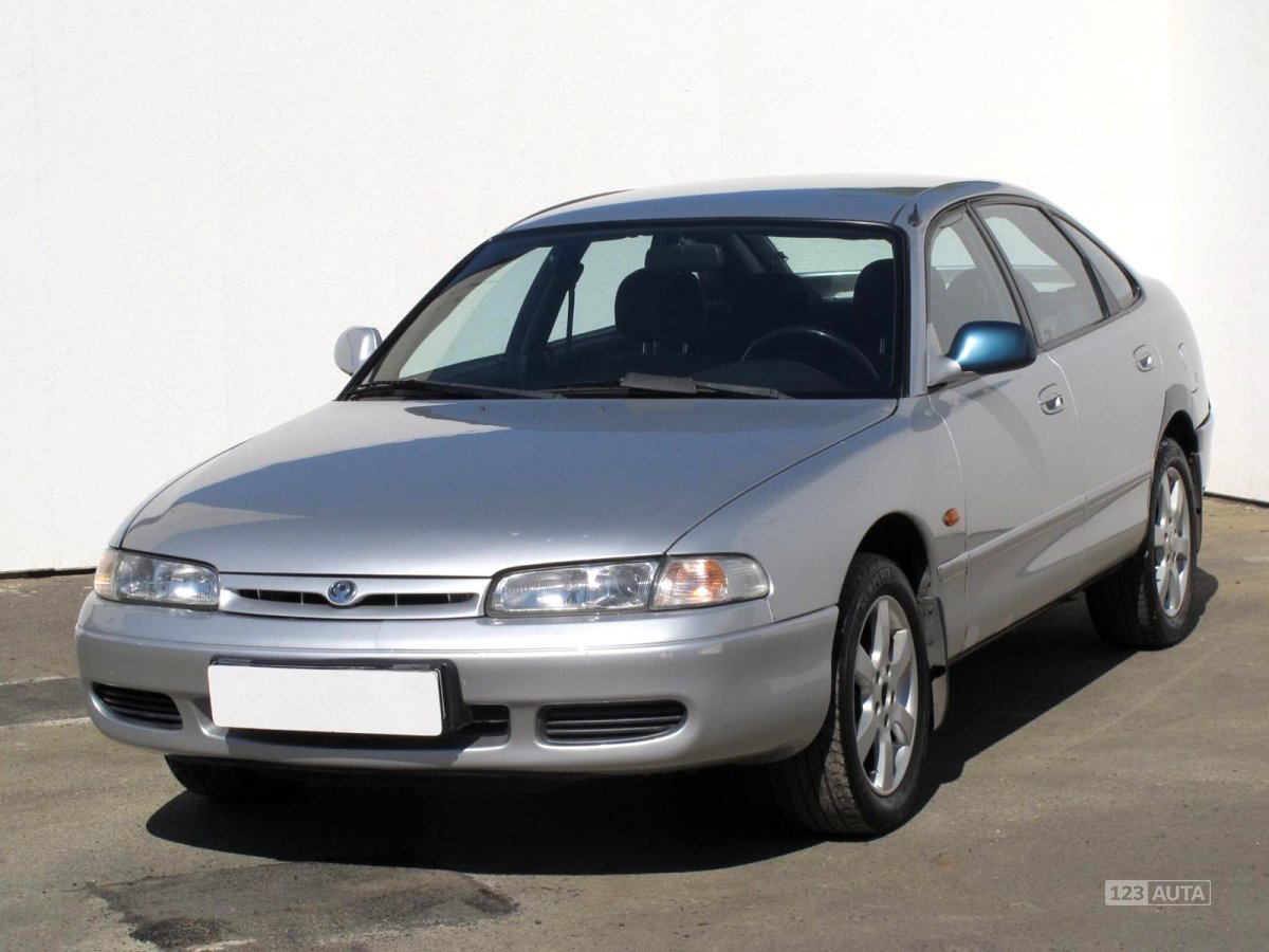 Mazda 626, 1995 - pohled č. 3