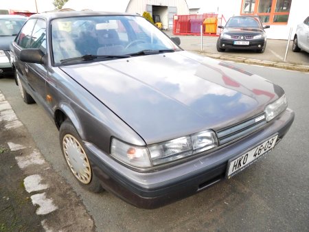 Mazda 626, 1990 - pohled č. 2