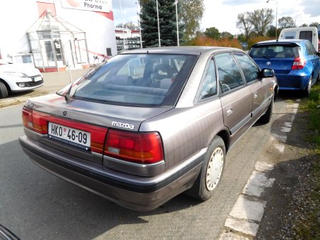 Mazda 626, 1990 - pohled č. 3