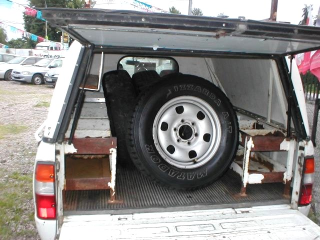 Mazda B, 2001 - pohled č. 14