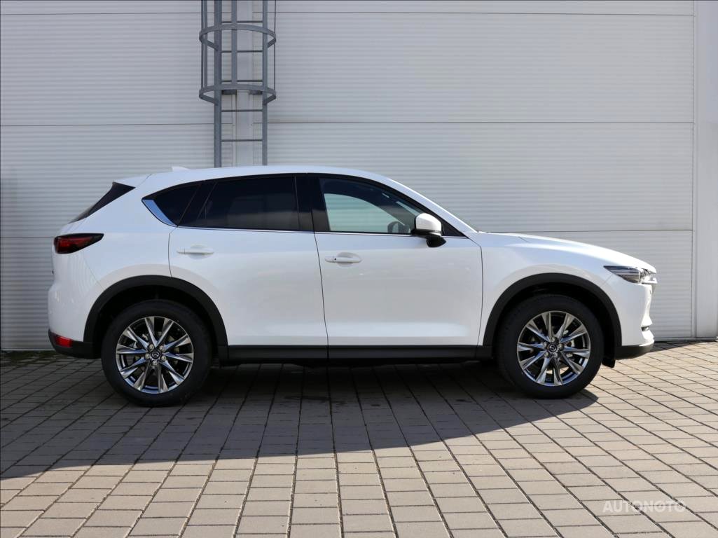Mazda CX-5, 2019 - pohled č. 3