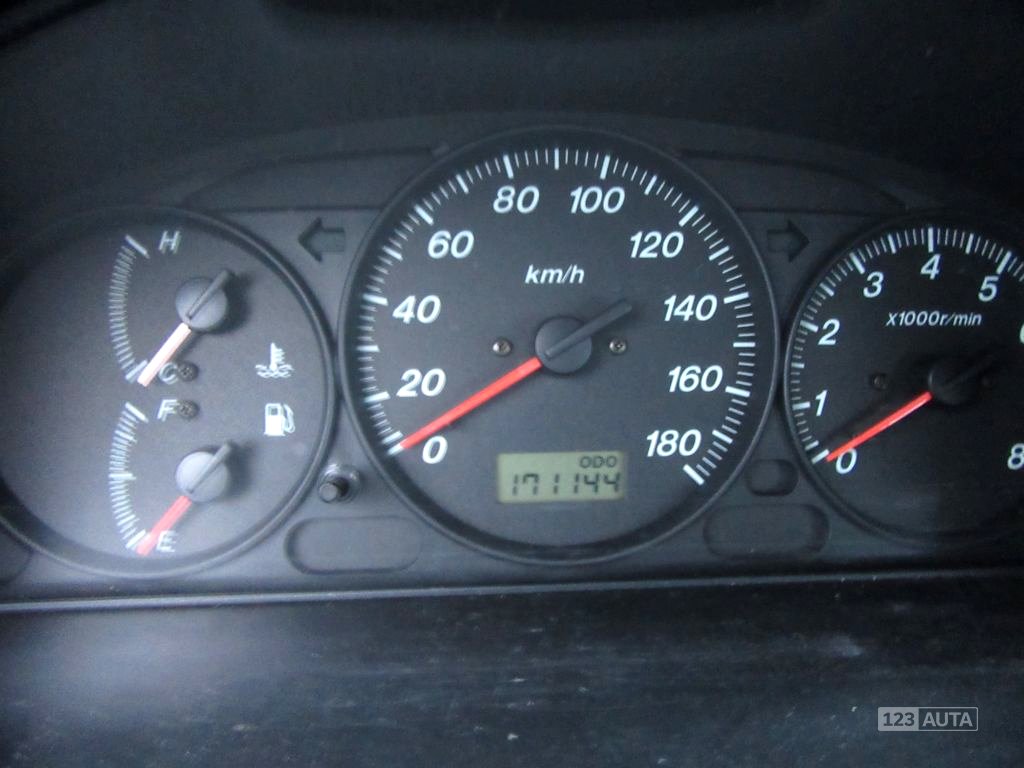 Mazda Demio, 2001 - pohled č. 6