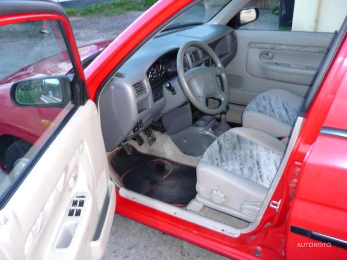 Mazda Demio, 1999 - pohled č. 7