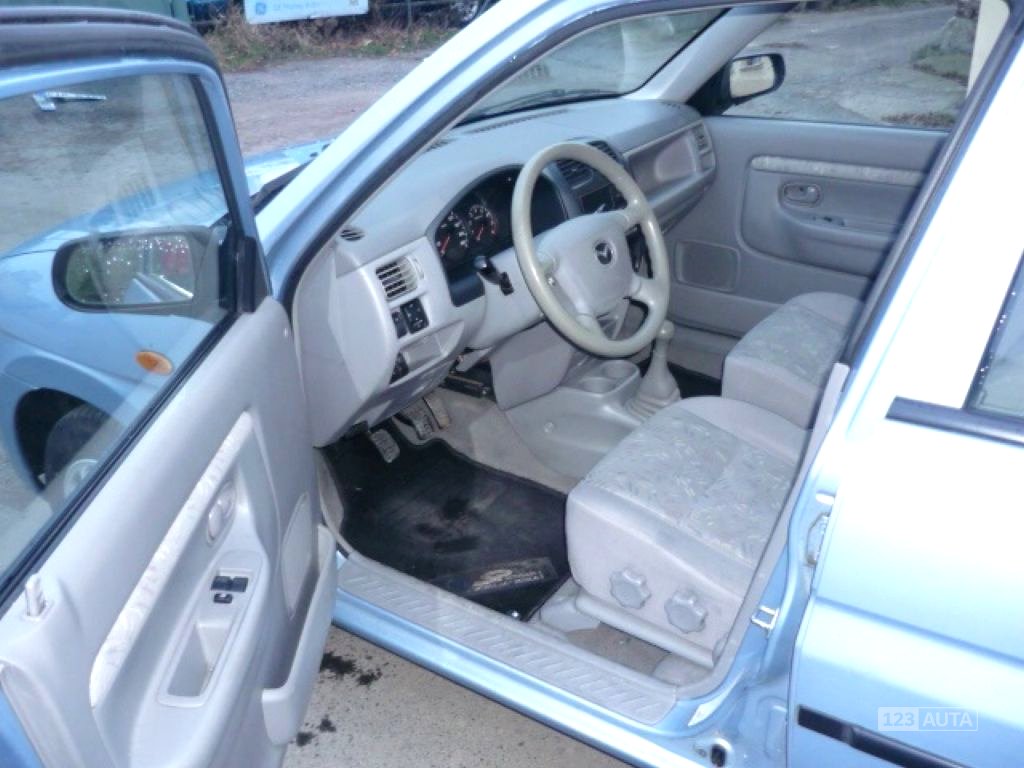 Mazda Demio, 2002 - pohled č. 7