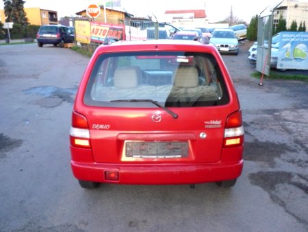 Mazda Demio, 1999 - pohled č. 5