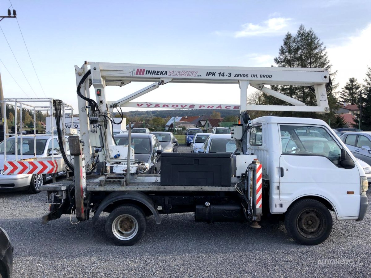 Mazda E 2200, 1999 - pohled č. 4