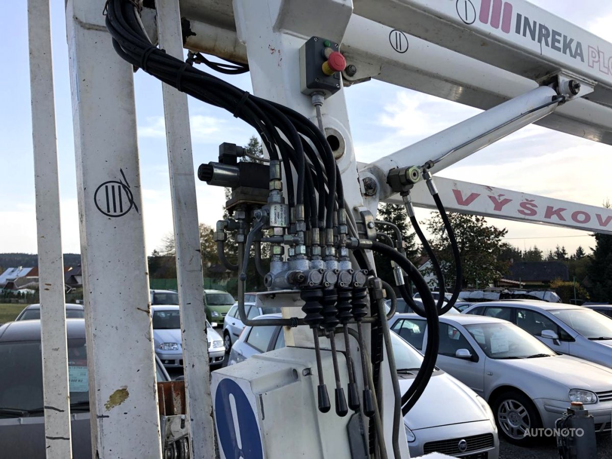 Mazda E 2200, 1999 - pohled č. 6