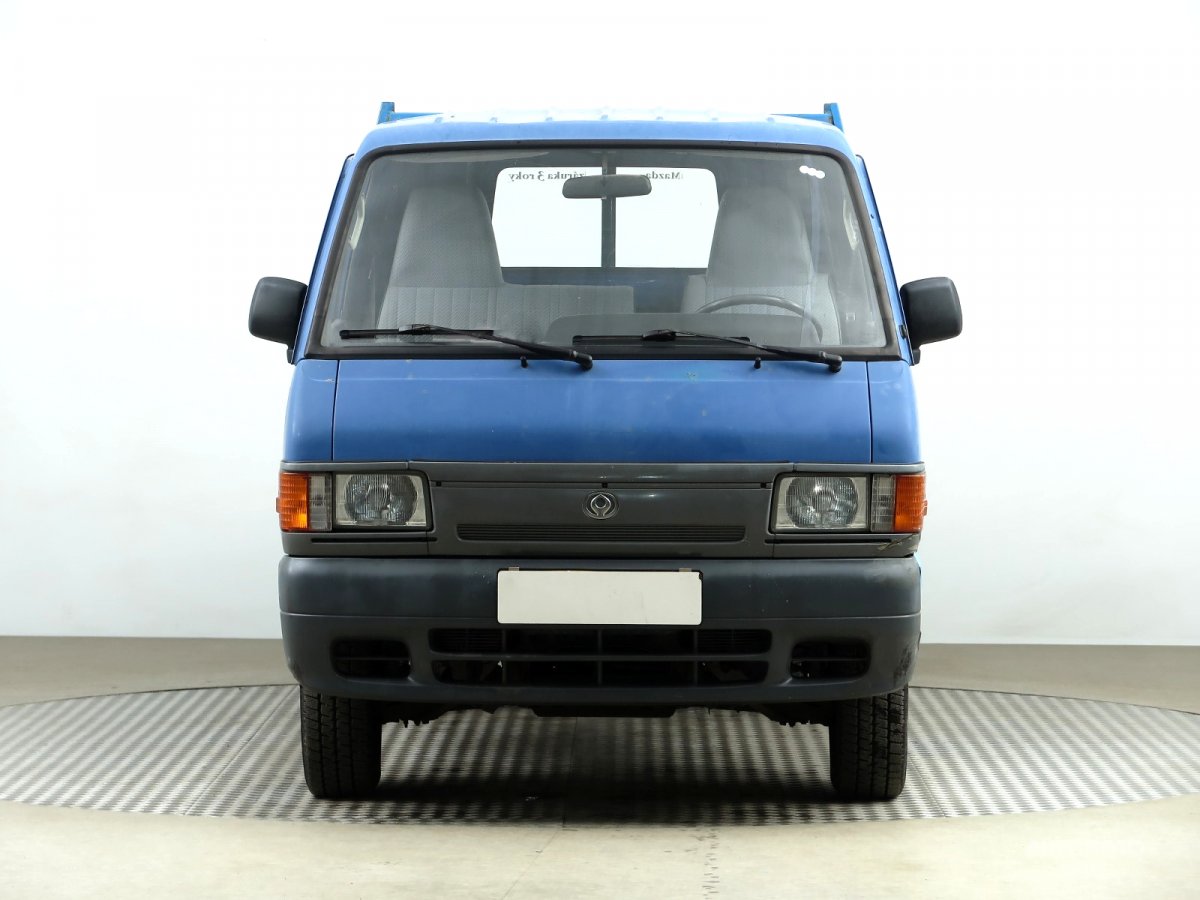 Mazda E 2200, 1999 - pohled č. 2