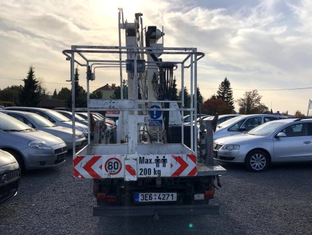 Mazda E 2200, 1999 - pohled č. 8