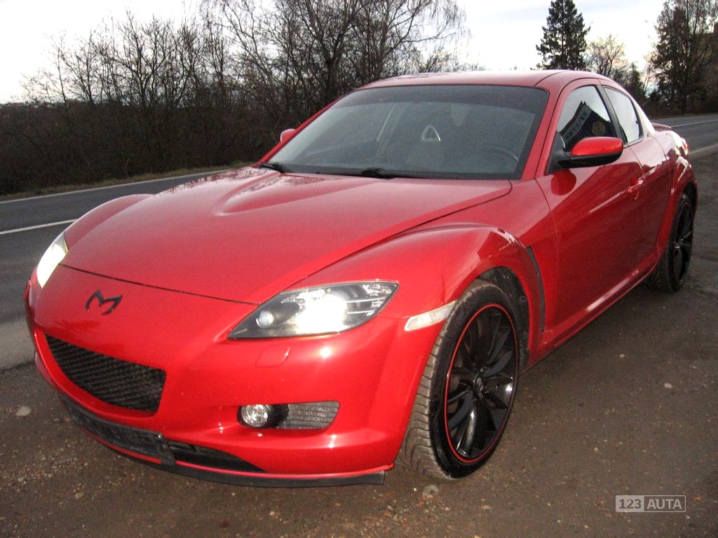 Mazda RX-8, 2004 - celkový pohled