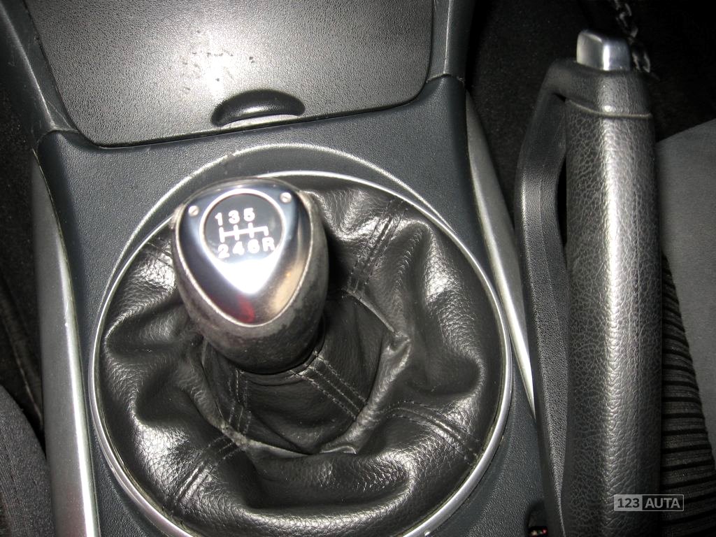 Mazda RX-8, 2004 - pohled č. 15