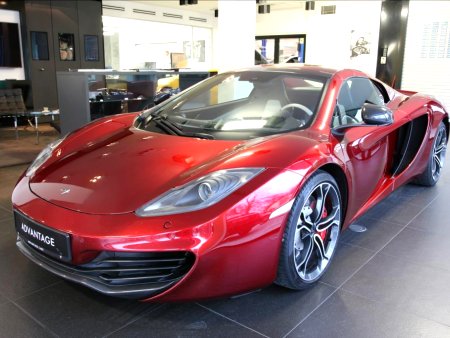 McLaren MP4-12C, 2013 - pohled č. 2