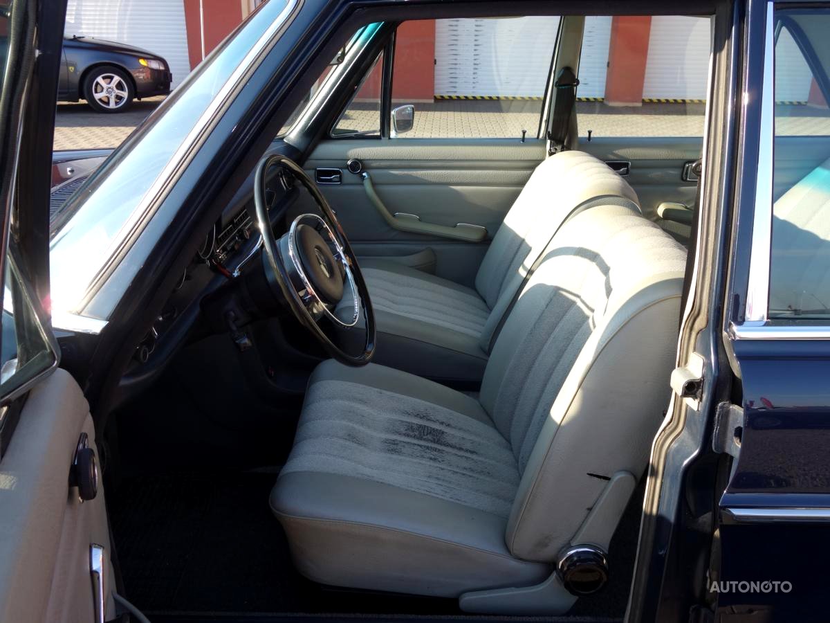 Mercedes-Benz 115, 1971 - pohled č. 10