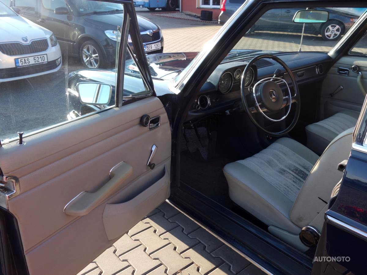 Mercedes-Benz 115, 1971 - pohled č. 9