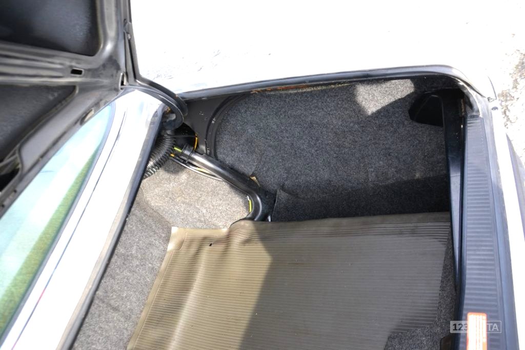 Mercedes-Benz 116, 1977 - pohled č. 15