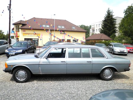 Mercedes-Benz 123, 1980 - pohled č. 5