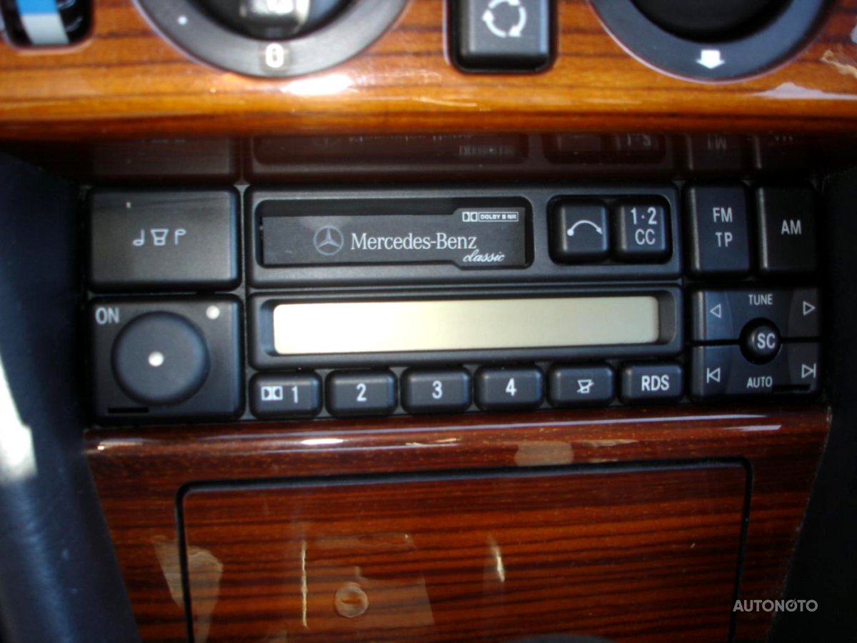 Mercedes-Benz 124, 1995 - pohled č. 10