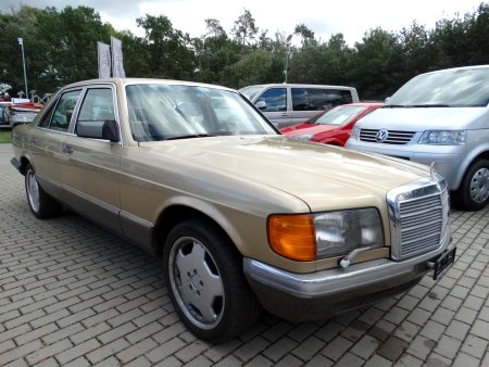 Mercedes-Benz 126, 1986 - pohled č. 3