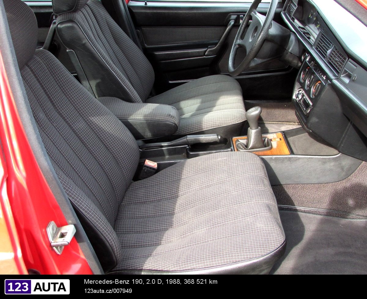 Mercedes-Benz 190, 1988 - pohled č. 16