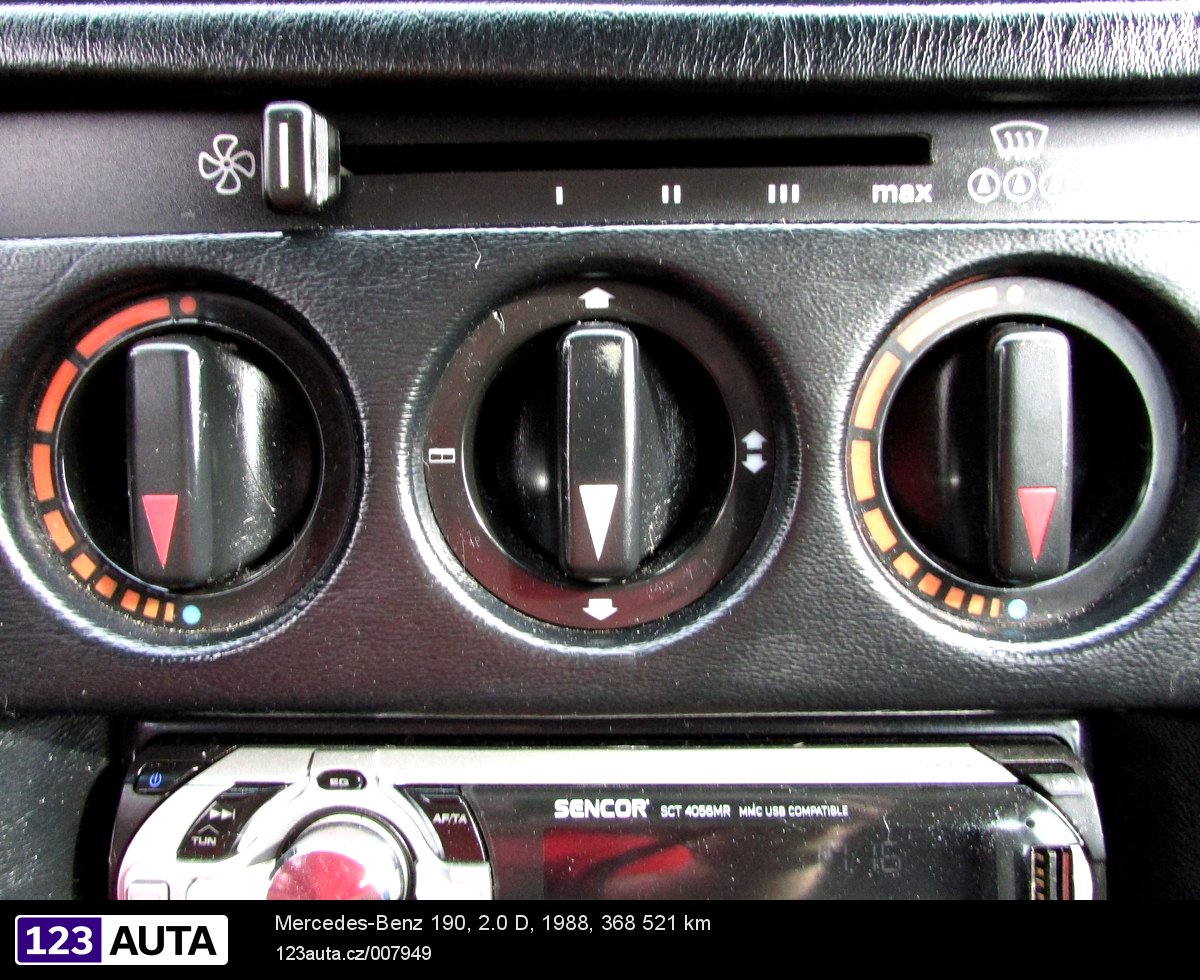 Mercedes-Benz 190, 1988 - pohled č. 18