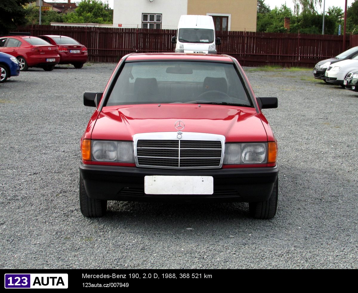 Mercedes-Benz 190, 1988 - pohled č. 2