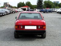 Mercedes-Benz 190, 1988 - pohled č. 6
