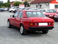 Mercedes-Benz 190, 1988 - pohled č. 7