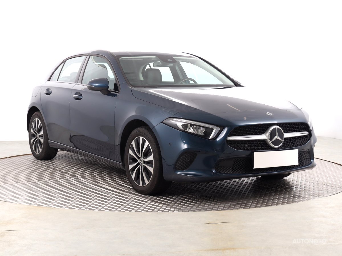 Mercedes-Benz A, 2022 - celkový pohled