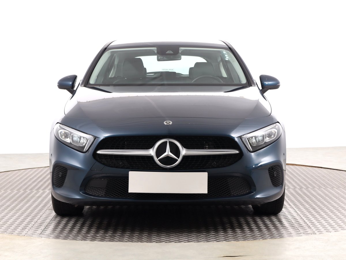 Mercedes-Benz A, 2022 - pohled č. 2