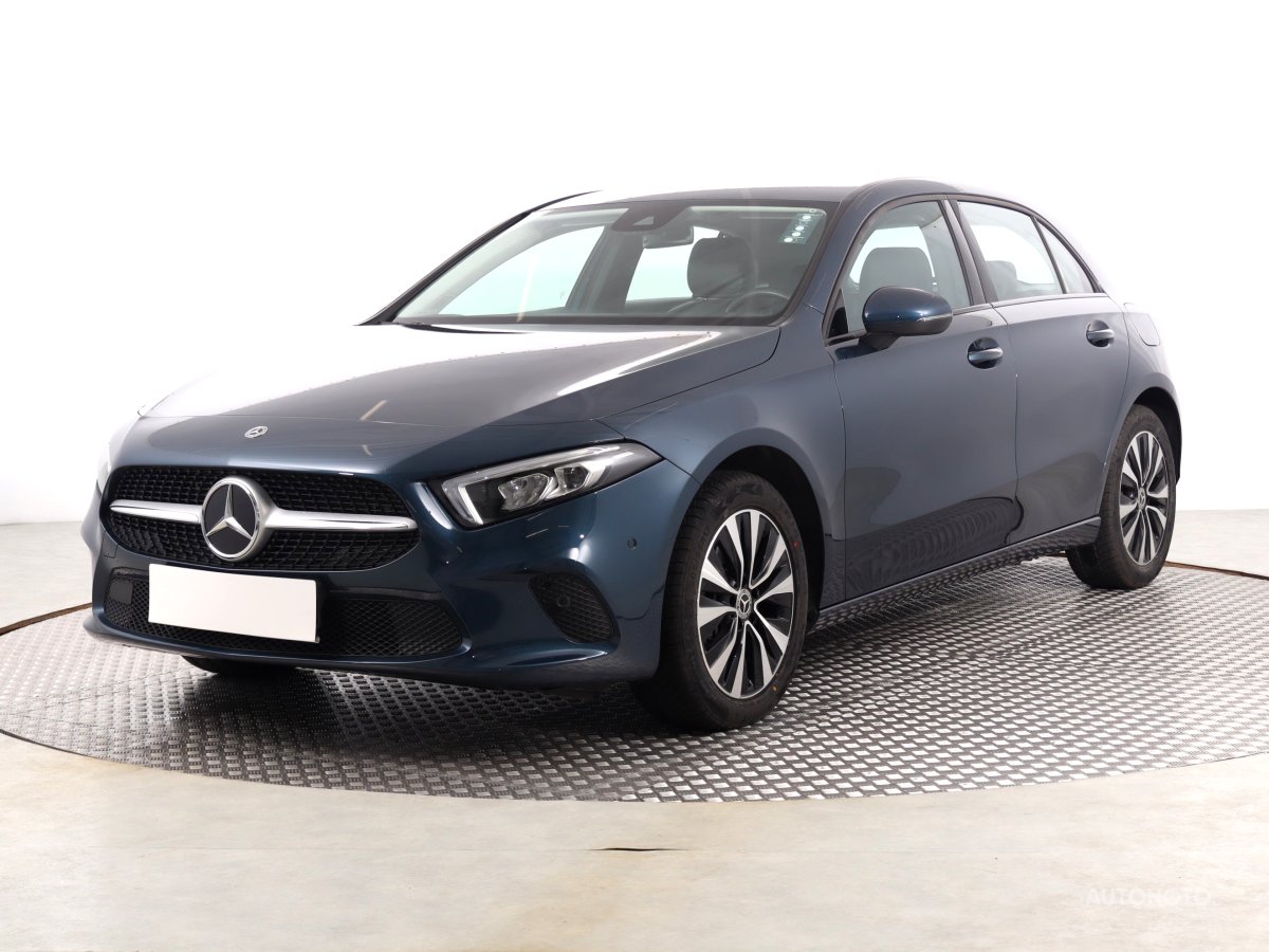 Mercedes-Benz A, 2022 - pohled č. 3