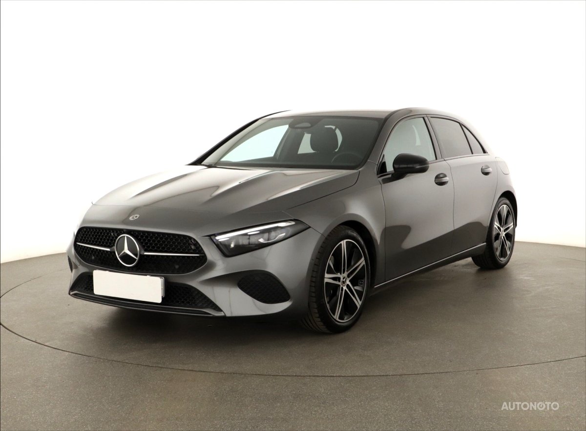 Mercedes-Benz A, 2024 - pohled č. 3