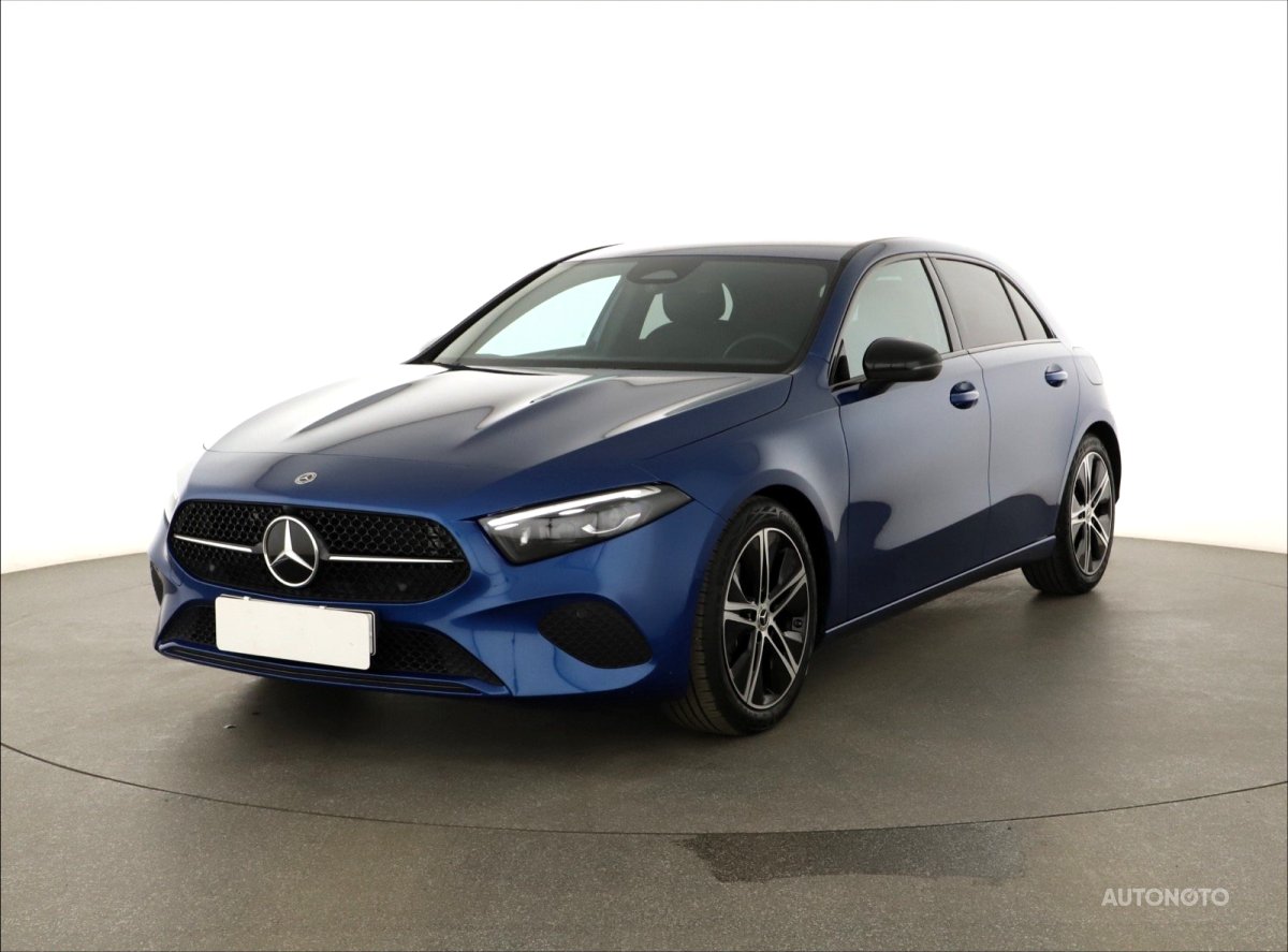Mercedes-Benz A, 2024 - pohled č. 3