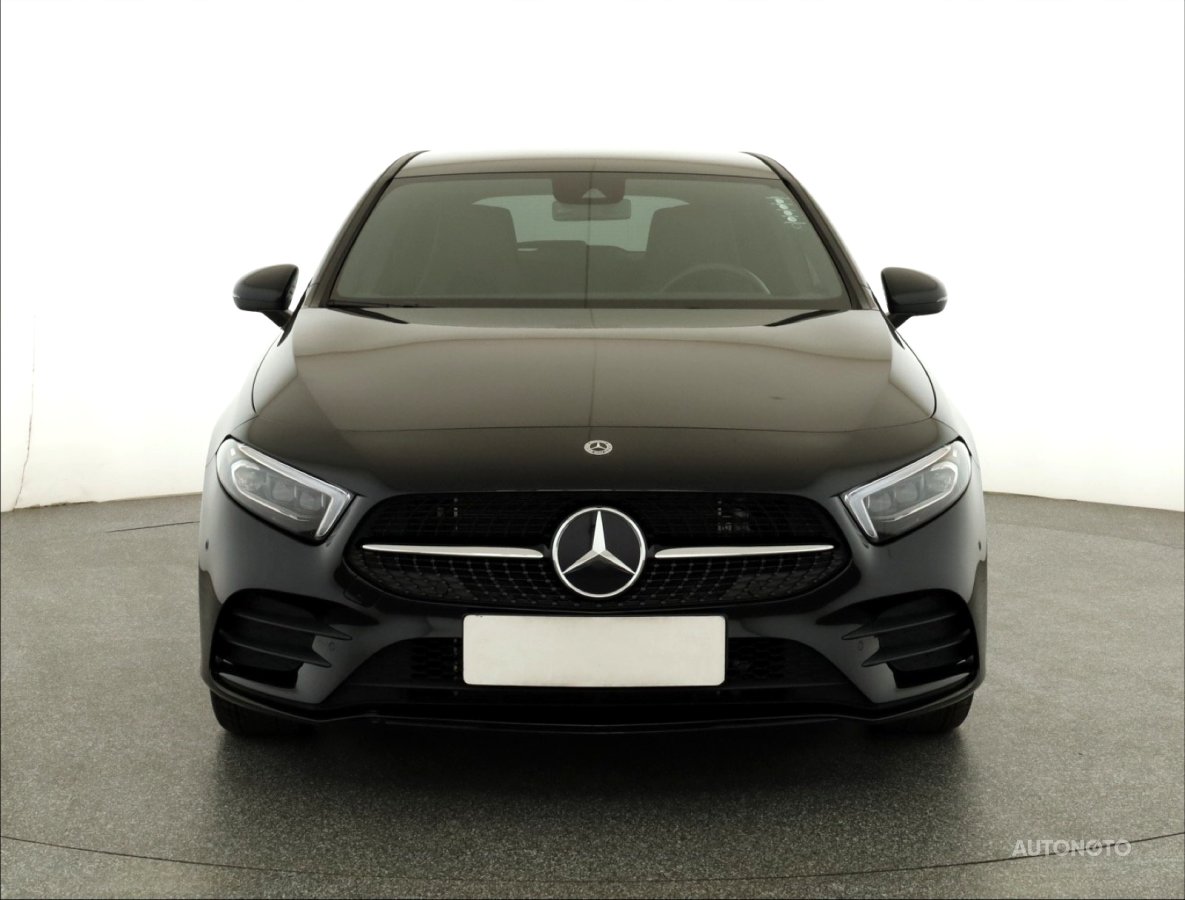Mercedes-Benz A, 2022 - pohled č. 2