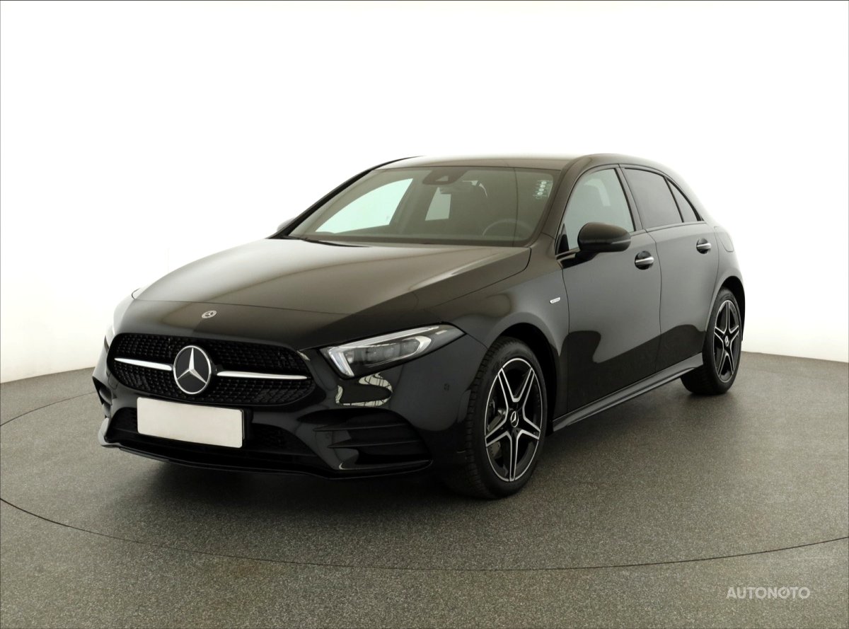 Mercedes-Benz A, 2022 - pohled č. 3