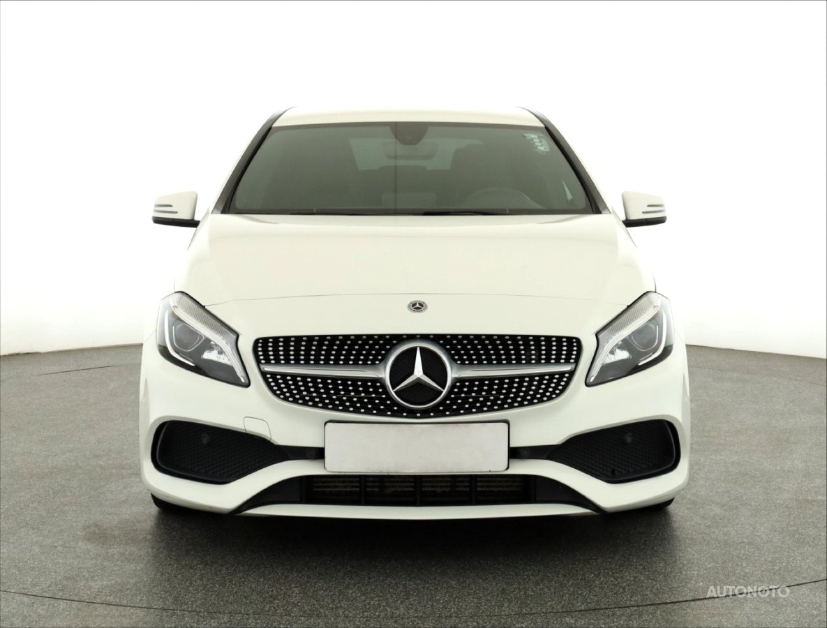 Mercedes-Benz A, 2018 - pohled č. 2