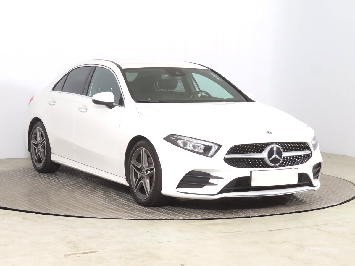 Mercedes-Benz A, 2021 - celkový pohled