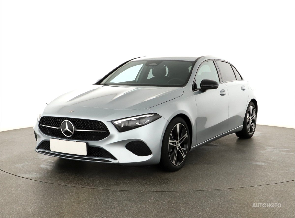 Mercedes-Benz A, 2024 - pohled č. 3