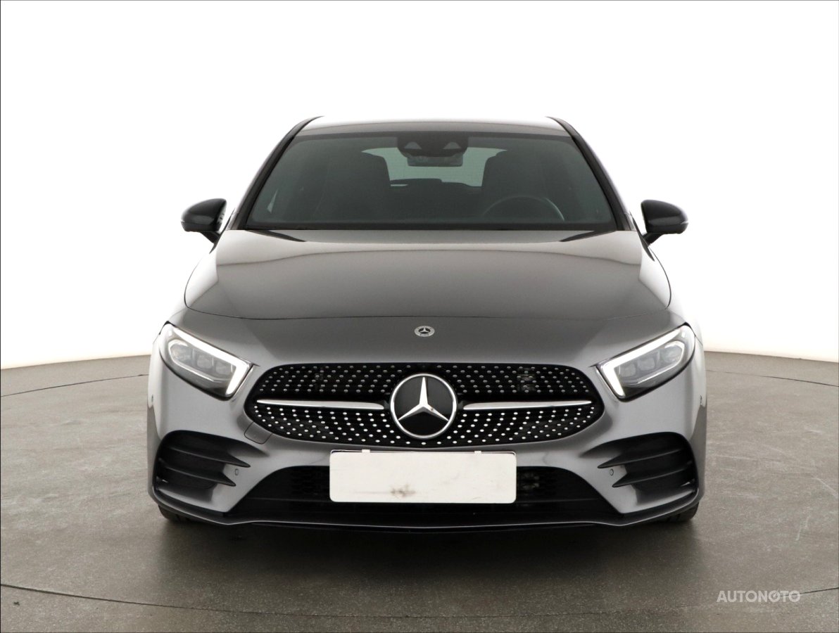 Mercedes-Benz A, 2022 - pohled č. 2
