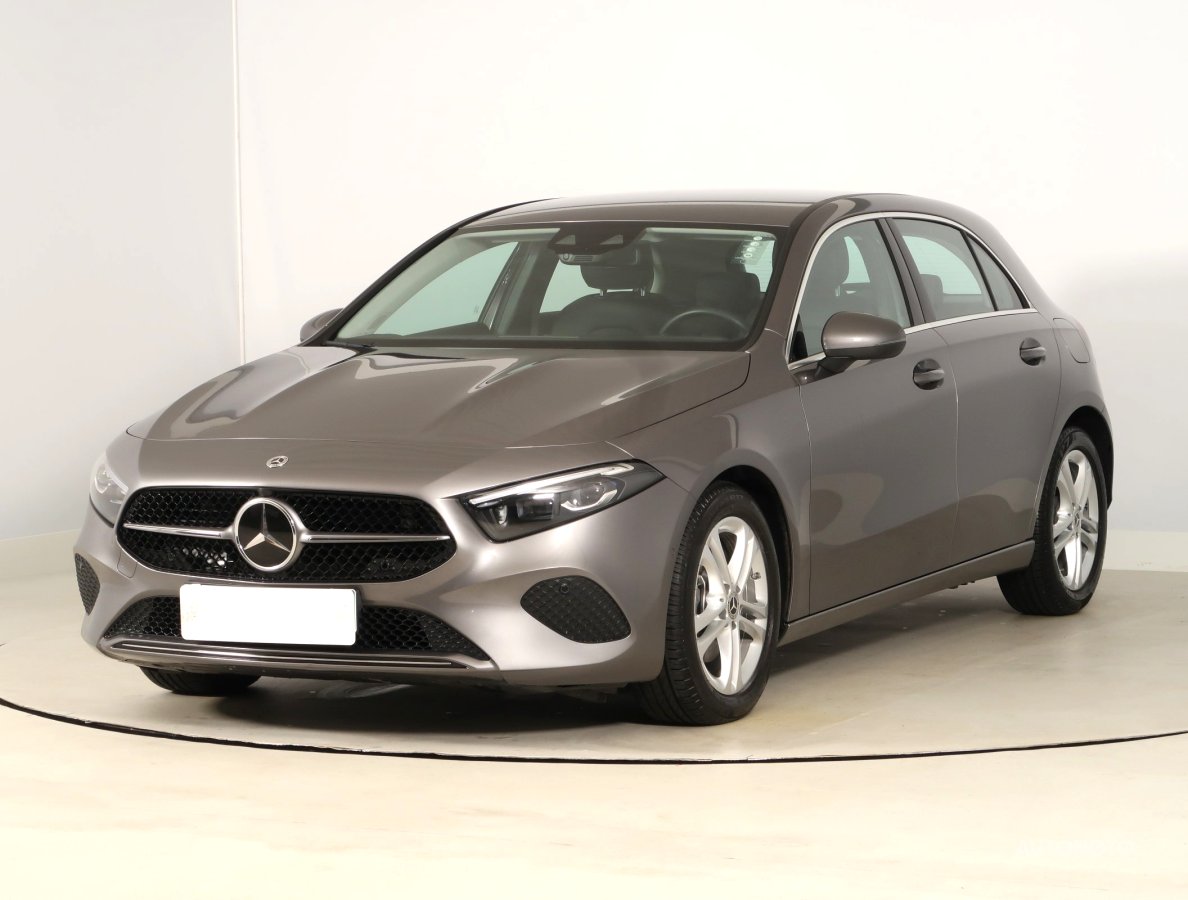 Mercedes-Benz A, 2023 - pohled č. 3