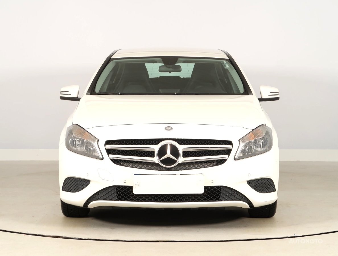 Mercedes-Benz A, 2015 - pohled č. 2
